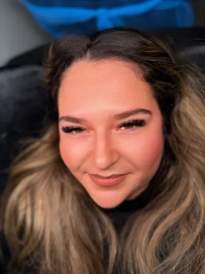 Extensii gene soft-volum Baia Mare - Alessandra Crețu