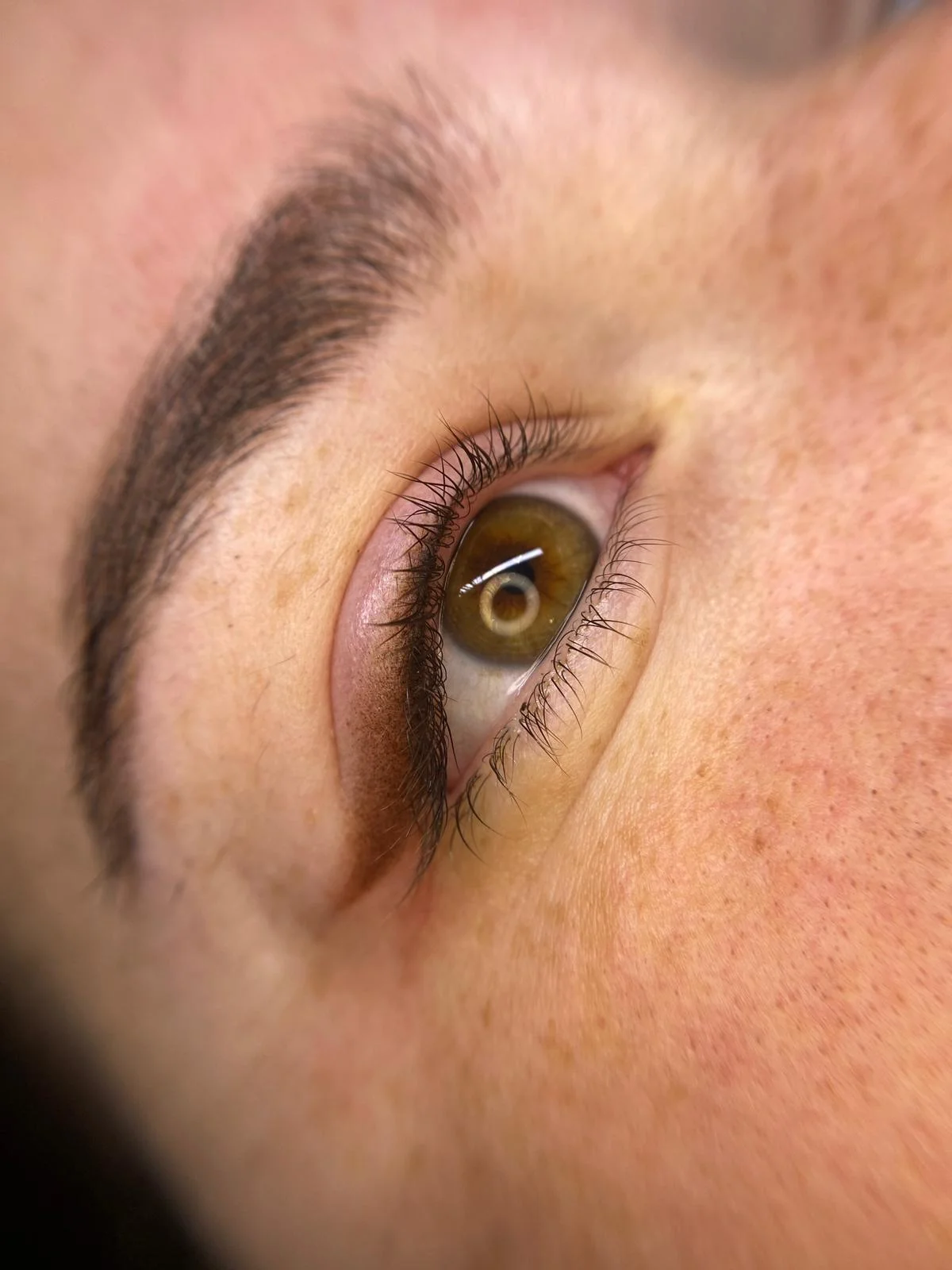 Andreea după eyeliner permanent PMU Baia Mare